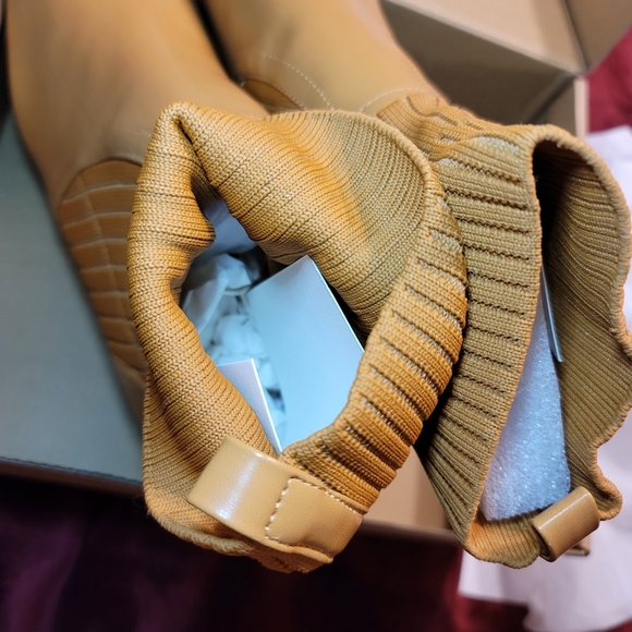 NIB Knit Sweater ankle slip on warm and cozy block heal bootie size 10 - Picture 5 of 7